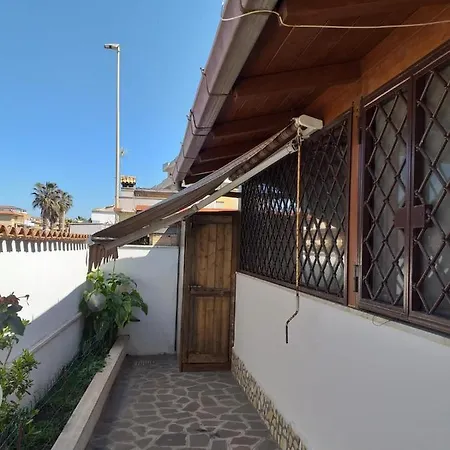 Appartement Villino 4 Posti Letto Con Cucina A 30mt Dal Mare *
