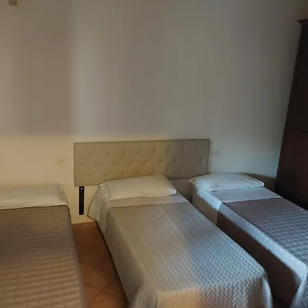 Appartement Villino 4 Posti Letto Con Cucina A 30mt Dal Mare